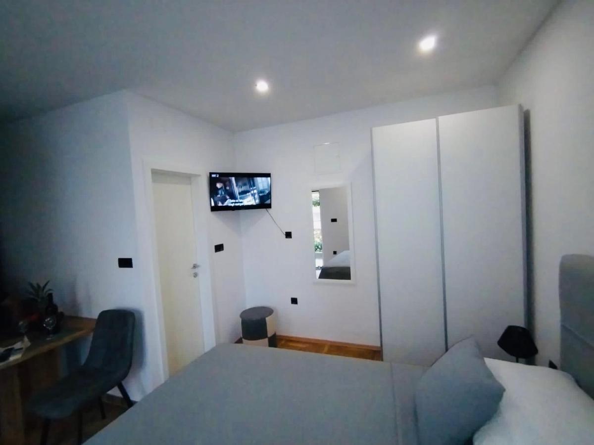 Aurora Apartment Hvar Town